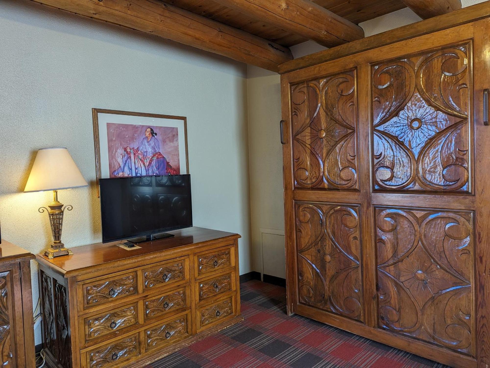 Sagebrush Inn & Suites Таос Экстерьер фото