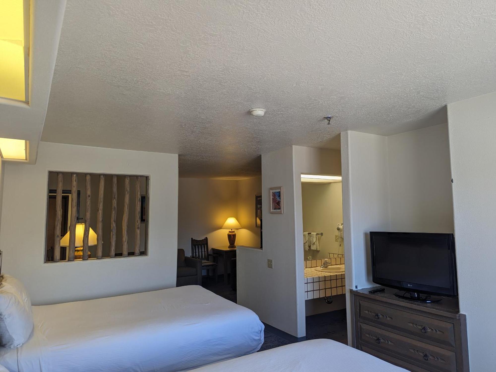 Sagebrush Inn & Suites Таос Экстерьер фото