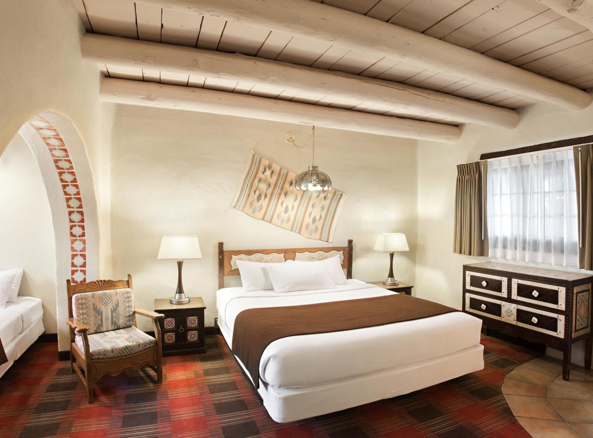 Sagebrush Inn & Suites Таос Экстерьер фото